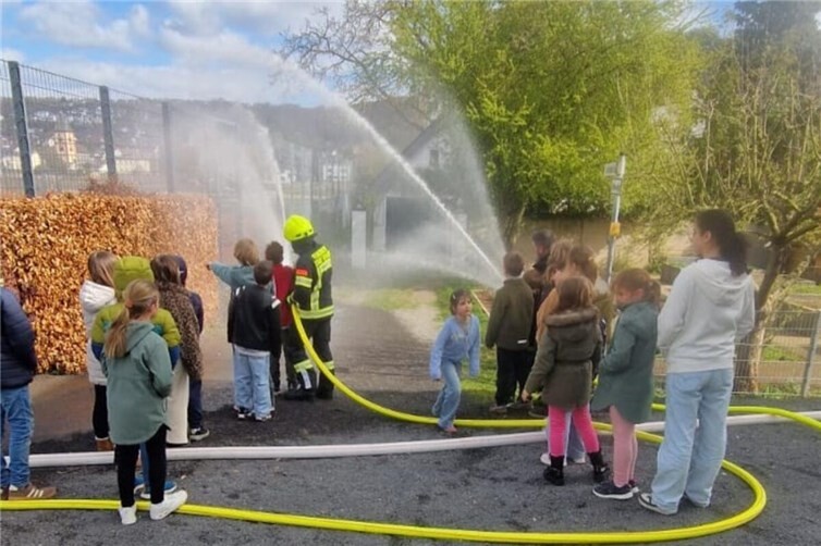 Feuerwehr Remagen in Aktion.