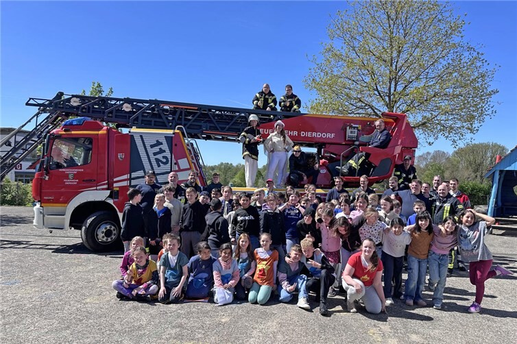 Feuerwehraktionstag an der Grundschule. 