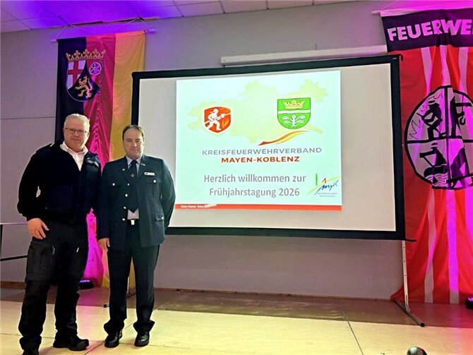 Feuerwehren und Politik im Dialog.