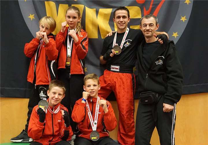 Finn Bauch, Lars Leber, Jasmin Augsten, Till Wagner, Marco Mosdzien und Slawa Moser.