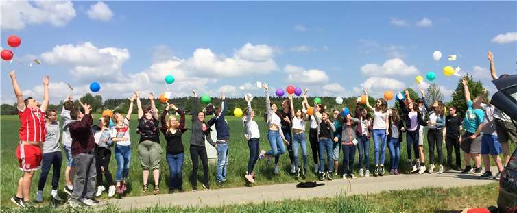 Firmbewerber und Firmbewerberinnen auf ihrer fünf tägigen Firmfahrt in Rheinböllen. Privat