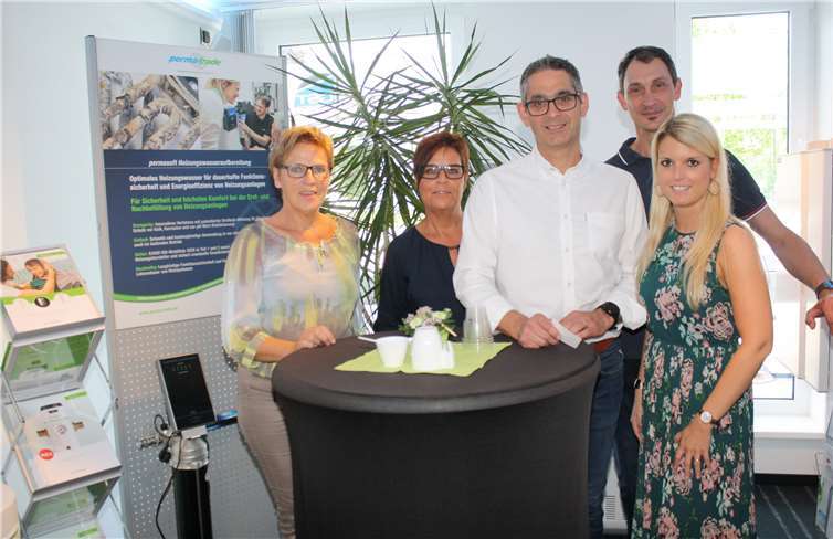 Firmenchef Bernd Wagner (Mitte) und sein fachkundiges Profiteam hatten zum Tag der offenen Tür ins moderne Wagner-Info-Center nach Polch eingeladen. TE