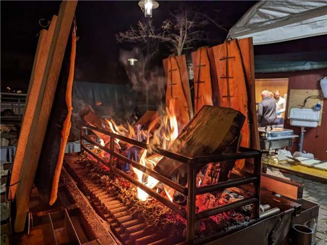 Fischspezialitäten wie geräucherte Forellen waren sehr gefragt.