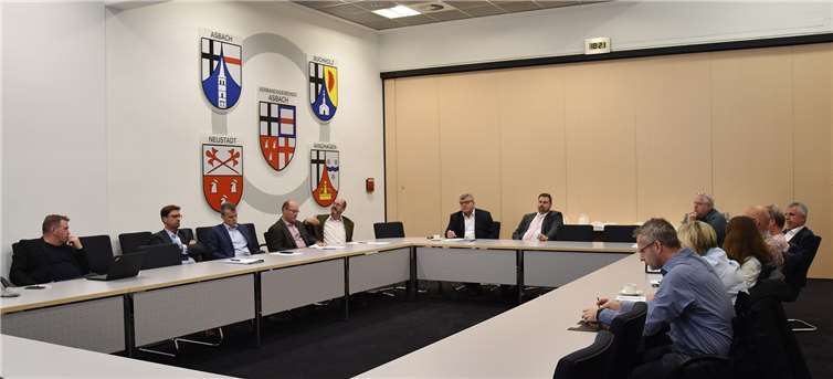 Flächendeckende Gigabitversorgung soll nun Glasfaser auch in jeden Haushalt bringen. Eine kürzlich durchgeführte Veranstaltung „Wie geht es weiter nach dem Bundesförderprogramm“ traf auf großes Interesse bei Vertretern der Kommunen.