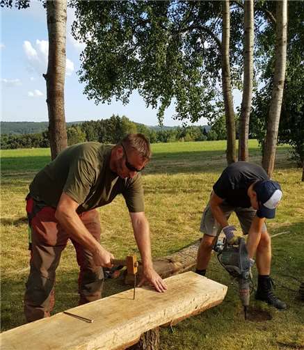 Fleißige Eltern errichteten das grüne Klassenzimmer in nur zwei Tagen.