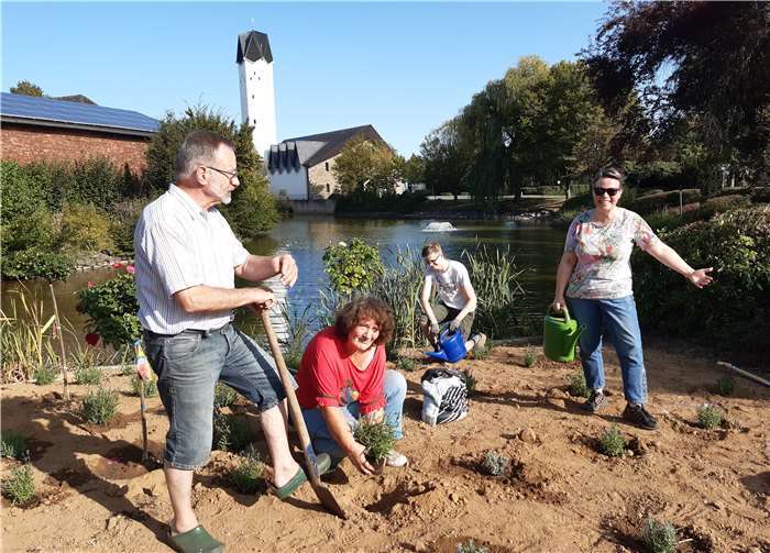 „Fleißige Gärtner“: Karl Micklisch, Ruth Micklisch, Nico Heyart, Nicole Heyart.Fotos: privat