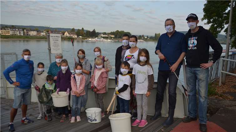 Fleißige Hände sammelten Unrat entlang des Flussbettes ein. Foto: privat