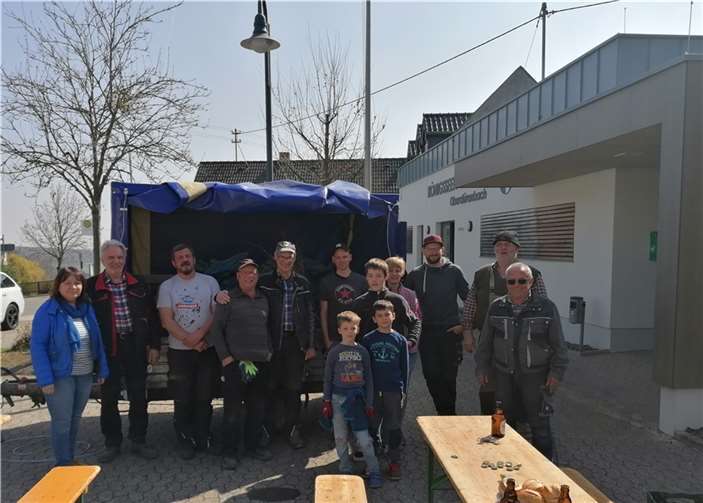 Fleißige Helfer waren beim Dreck-weg-Tag in Oberdürenbach unterwegs. Foto: privat