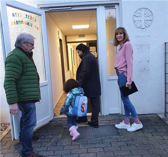 Flippo Wölbert (links) und Elke Grunwald (rechts) bei der Eröffnung. Foto: privat