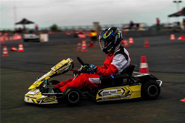 Florian Rauhe. Fotos: RNVISIONS.de - Ralf Neumann