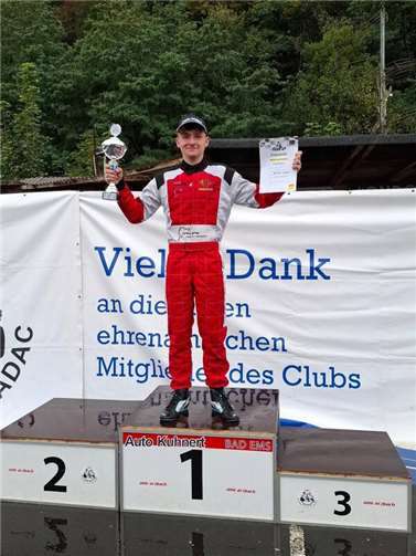 Florian Rauhe auf dem Siegerpodest.  Foto: Maik Rauhe