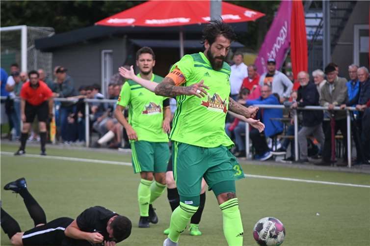 Florian Schlich im Trikot der SG Eintracht Mendig/Bell: Diese Bilder gehören ab der Saison 2022/2023 der Vergangenheit an.  Foto: SK