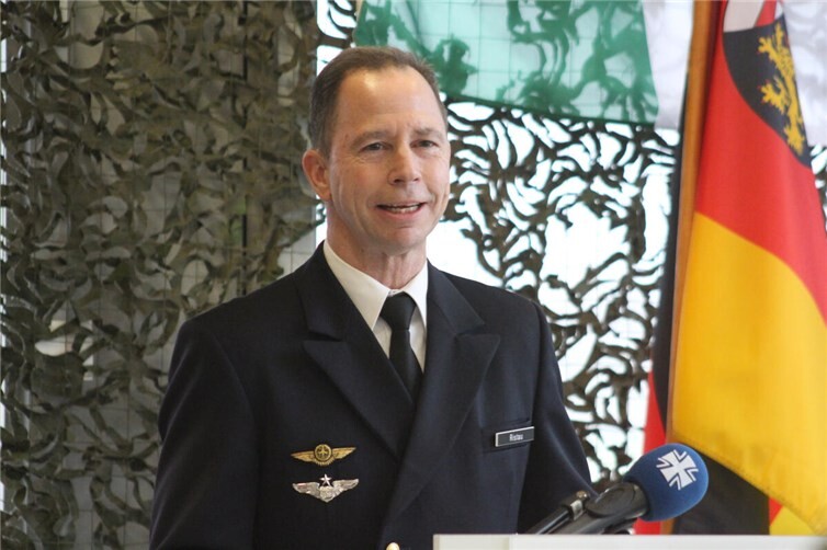 Flottillenadmiral Axel Ristau wurde vor wenigen Tagen neuer Standortältester am Bundeswehr-Standort in Grafschaft-Gelsdorf. Foto: DU