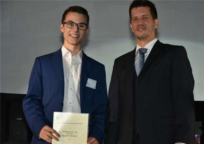 Förderpreis der Jury für Florian Jüngermann - überreicht von Prof. Dr. Till Tantau.  Megina-Gymnasium Mayen
