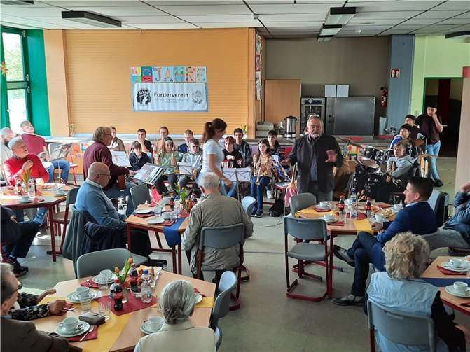 Fördervereins-Vorsitzender Wolfgang Krüger begrüßt die Gäste. Foto: privat