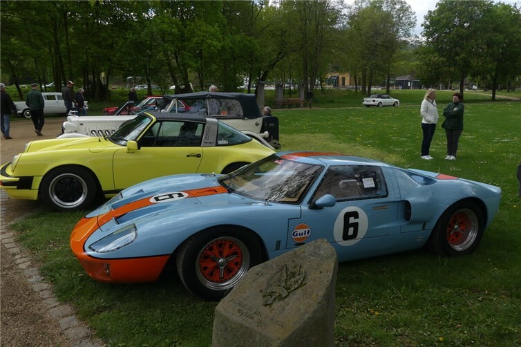 Ford GT 40 und Porsche