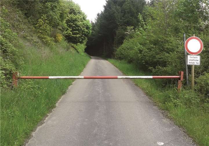 Forstschranken wie diese sollten nach der Durchfahrt von Berechtigten immer wieder vollständig verschlossen werden.Andreas Michel, Landesforsten RLP