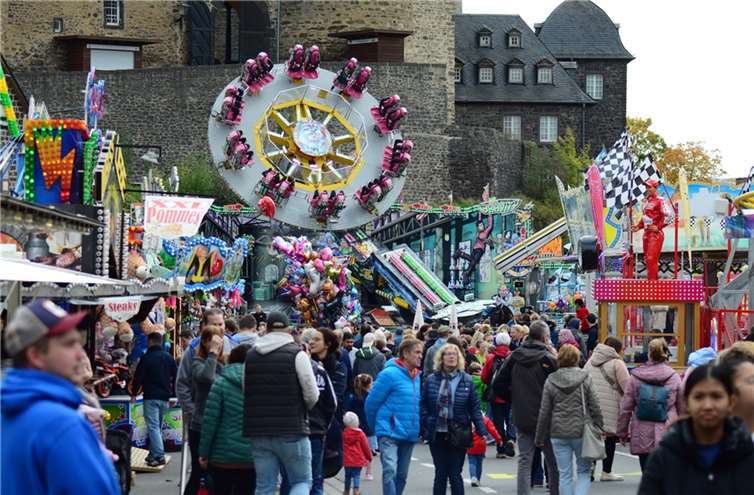 Lukasmarkt: Was Fahrchips und Essen kosten Foto: CF