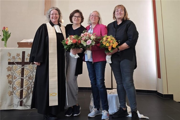 (Foto: Julia Schürmann; von links: Pfarrerin Metje Steinau, Irina Kraus, Ellen Scharrenbach, Heike Justen)