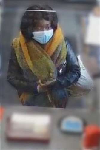 Foto-Fahndung: Wer kennt diese Frau? Foto: Polizei