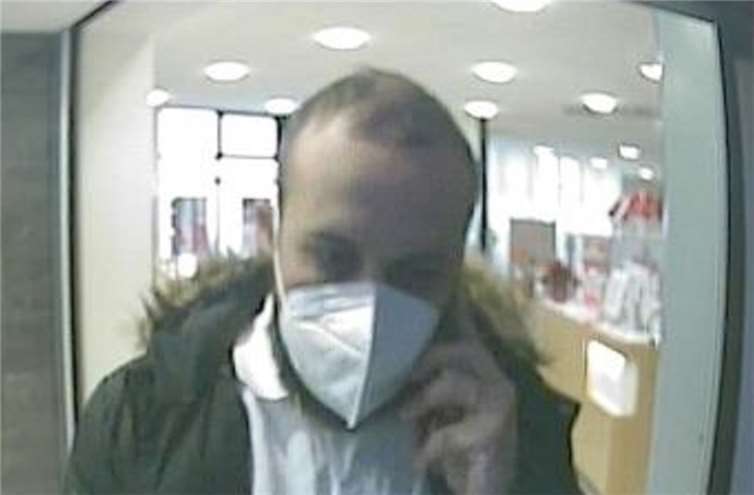 Foto-Fahndung: Wer kennt diesen Mann? Foto: Polizei Euskirchen