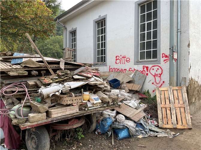 Drei Monate nach der Flut: So sieht Walporzheim heute aus Foto: ROB