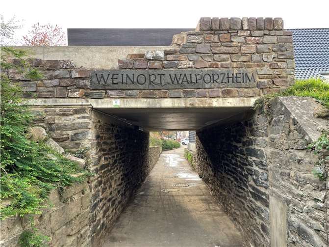 Drei Monate nach der Flut: So sieht Walporzheim heute aus Foto: ROB