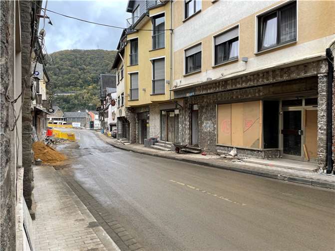 Drei Monate nach der Flut: So sieht Altenahr heute aus Foto: ROB