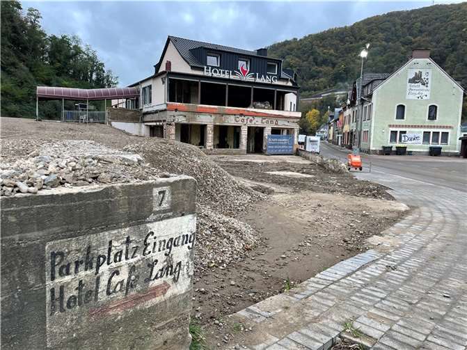 Drei Monate nach der Flut: So sieht Altenahr heute aus Foto: ROB