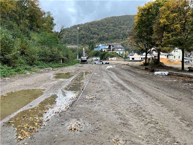 Drei Monate nach der Flut: So sieht Altenahr heute aus Foto: ROB