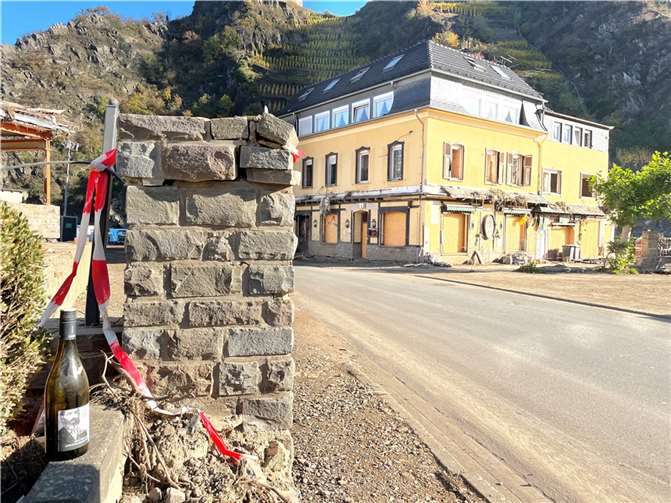 Drei Monate nach der Flut: So sieht Mayschoß heute aus Foto: ROB