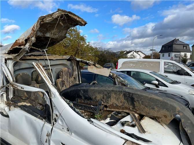 Drei Monate nach der Flut: So sieht Sinzig heute aus Foto: ROB