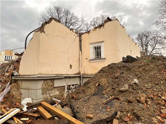 Drei Monate nach der Flut: So sieht Bad Neuenahr heute aus Foto: ROB