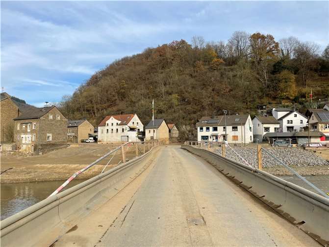 Drei Monate nach der Flut: So sieht Ahrbrück heute aus Foto: ROB