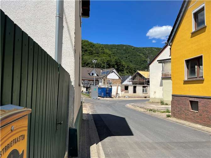 Ein Jahr nach der Flut: So sieht Ahrbrück heute aus Foto: ROB