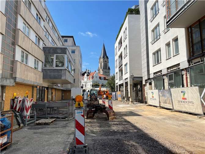 Ein Jahr nach der Flut: So sieht Bad Neuenahr heute aus Foto: ROB