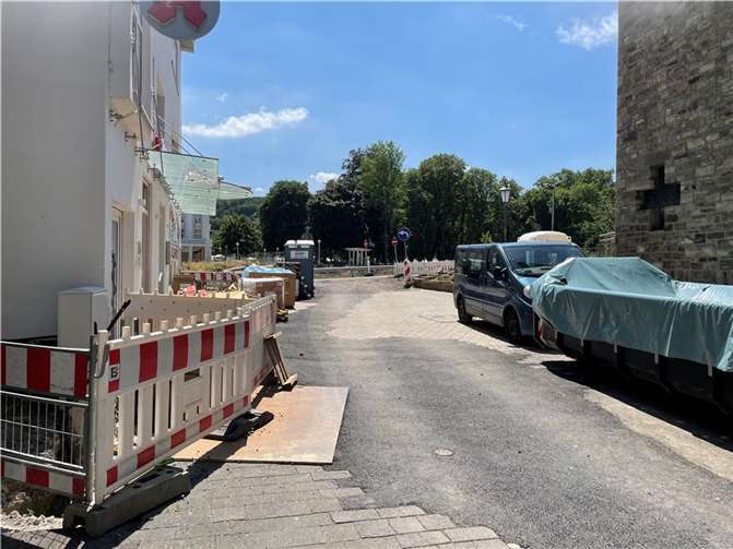 Ein Jahr nach der Flut: So sieht Bad Neuenahr heute aus Foto: ROB