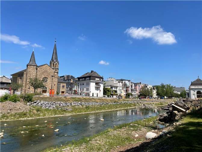 Ein Jahr nach der Flut: So sieht Bad Neuenahr heute aus Foto: ROB