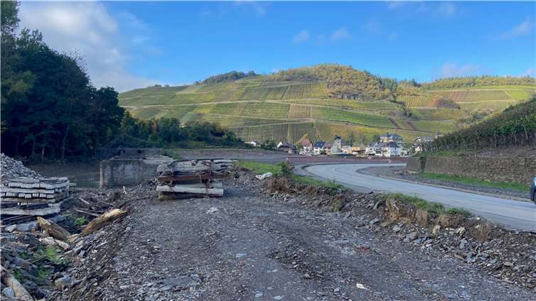 Drei Monate nach der Flut: So sieht die Strecke der Ahrtalbahn heute aus Foto: Ulrich Stumm / Ahrtalbahnfreunde