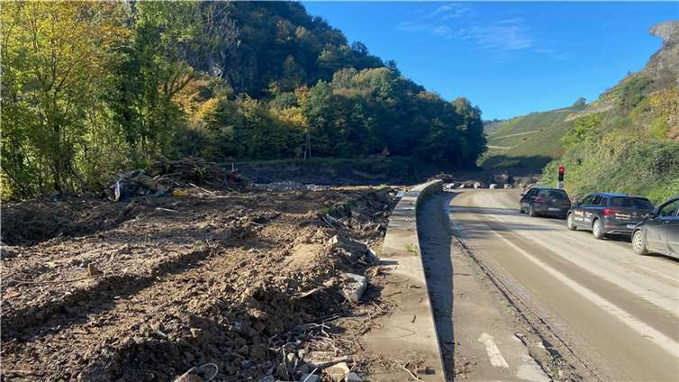 Drei Monate nach der Flut: So sieht die Strecke der Ahrtalbahn heute aus Foto: Ulrich Stumm / Ahrtalbahnfreunde