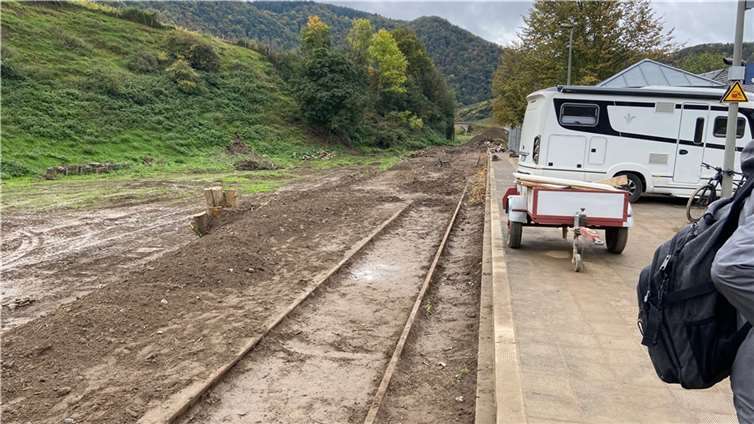 Drei Monate nach der Flut: So sieht die Strecke der Ahrtalbahn heute aus Foto: Ulrich Stumm / Ahrtalbahnfreunde