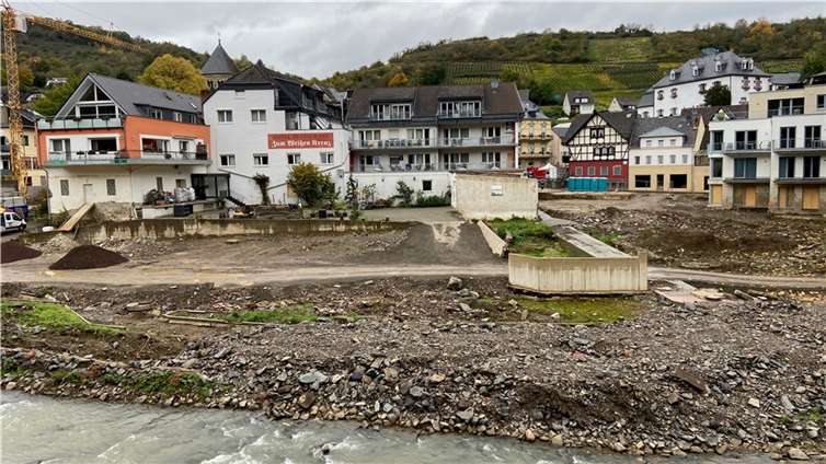 Drei Monate nach der Flut: So sieht die Strecke der Ahrtalbahn heute aus Foto: Ulrich Stumm / Ahrtalbahnfreunde