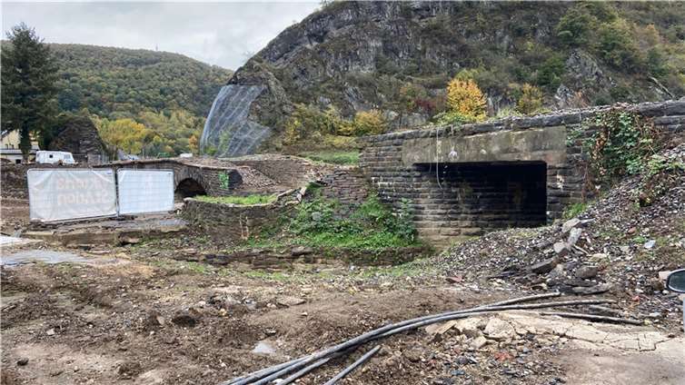 Drei Monate nach der Flut: So sieht die Strecke der Ahrtalbahn heute aus Foto: Ulrich Stumm / Ahrtalbahnfreunde