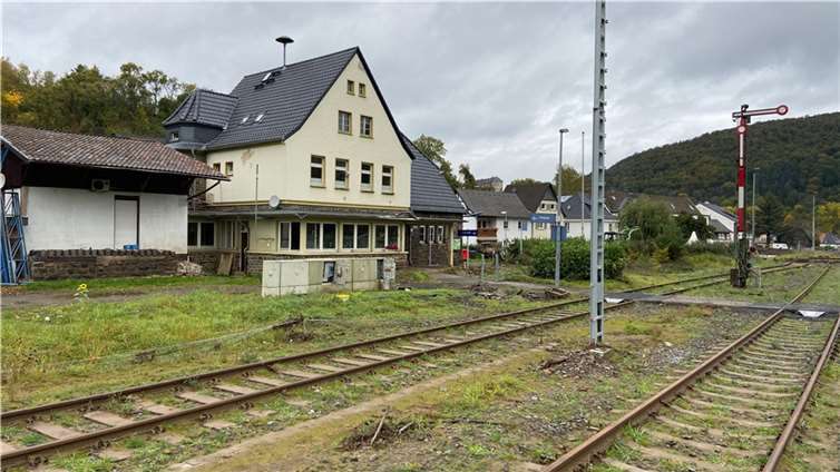 Drei Monate nach der Flut: So sieht die Strecke der Ahrtalbahn heute aus Foto: Ulrich Stumm / Ahrtalbahnfreunde