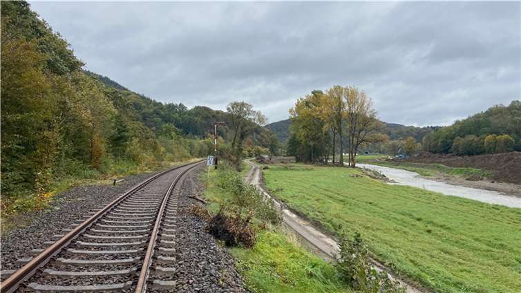 Drei Monate nach der Flut: So sieht die Strecke der Ahrtalbahn heute aus Foto: Ulrich Stumm / Ahrtalbahnfreunde