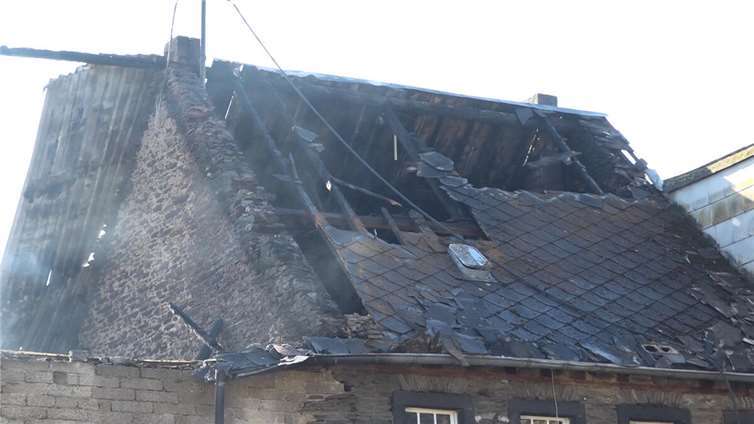 18.8.: Scheune in Brohl abgebrannt Foto: Winkler TV
