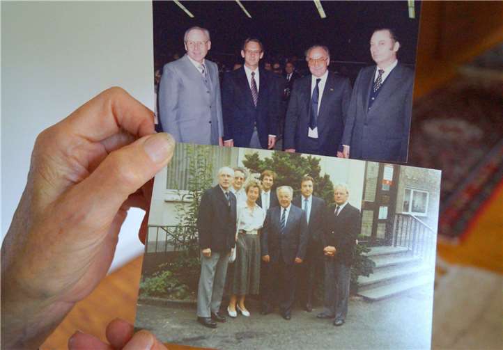 Foto aus den Anfängen des TC Treis: Oberes Bild, der erste Vorstand des Tennisclubs im Jahre 1968.