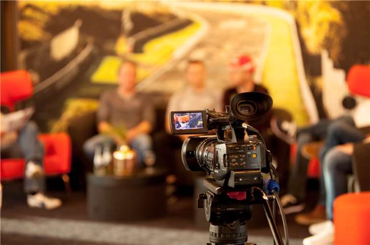 Foto: de’bleu · agentur für kommunikation & design