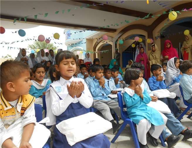 Foto von der Schuleröffnung im vergangenen Jahr in Pakistan.