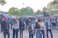 Escher Maibaumfest lockt viele Hundert Besucher